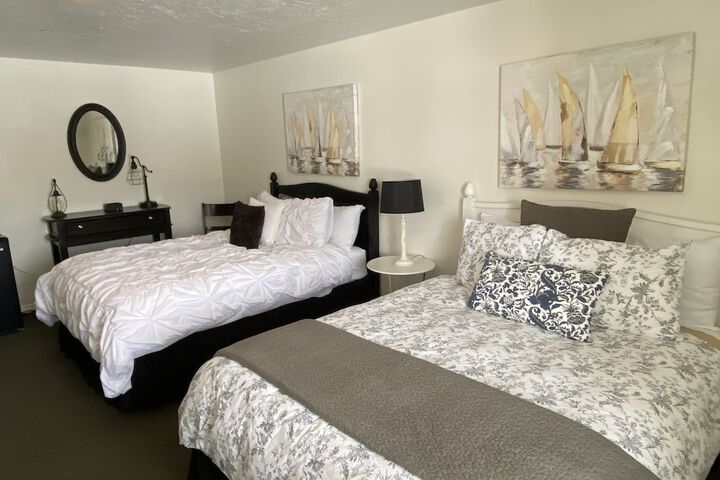Room 17 of 28