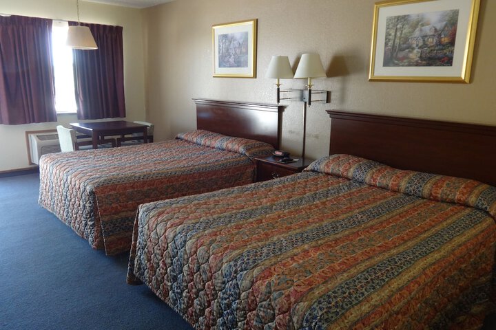 Room 14 of 18