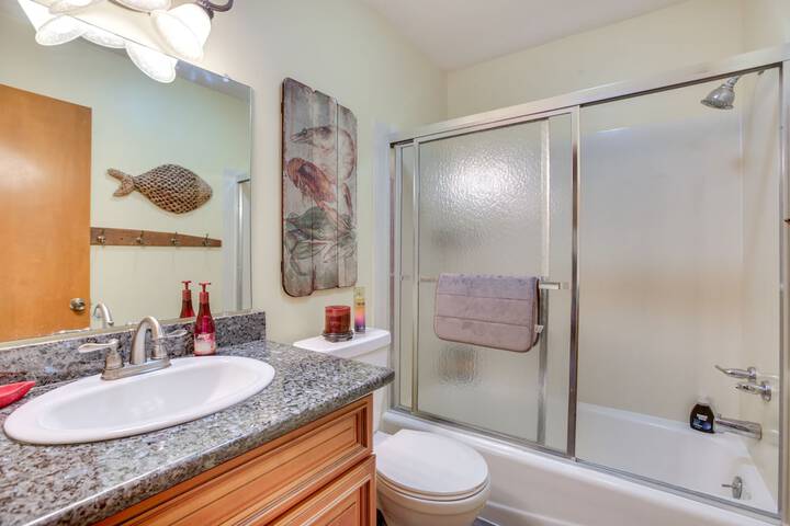 Private Dock Lanai: Bayou Retreat in Barataria!