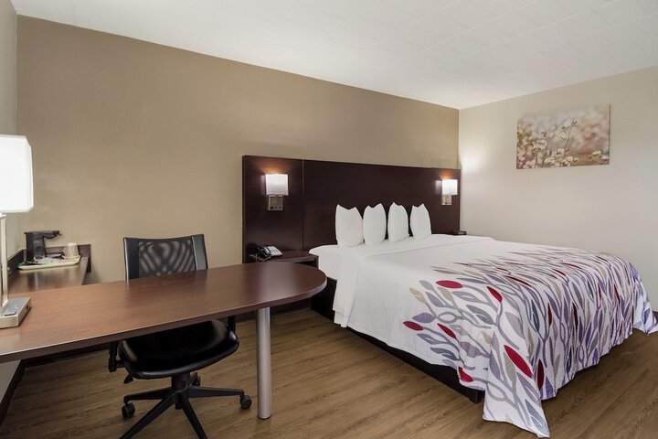Room 33 of 34