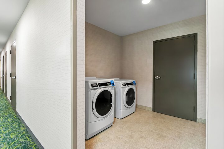 Spark by Hilton Bardstown