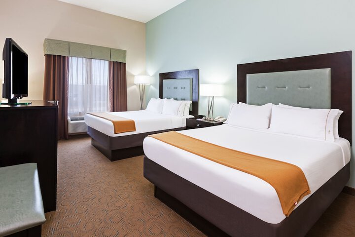 Holiday Inn Express Hotel & Suites Victoria by IHG