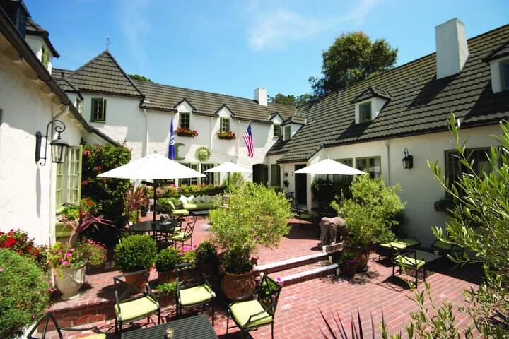 L Auberge Carmel