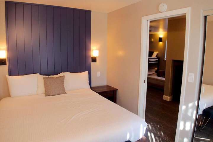 Room 26 of 31