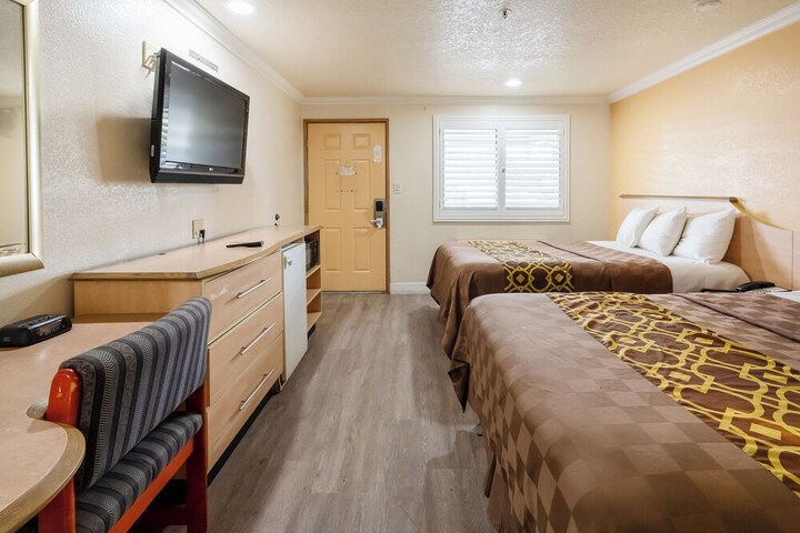 Budget Inn Corcoran Near Tulare CA 43