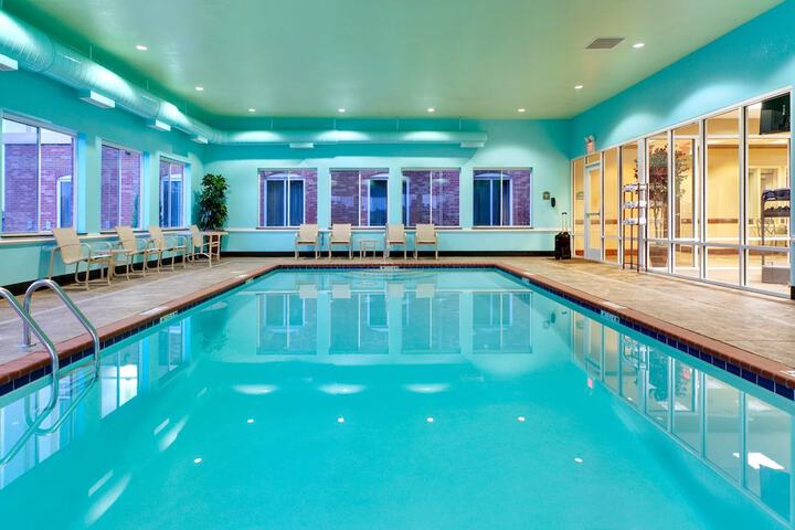 Holiday Inn Express & Suites Millington by IHG