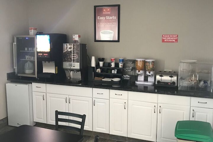 Breakfast/Coffee Service 24 of 25