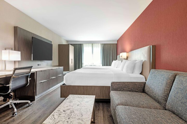 Room 7 of 34