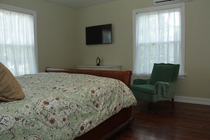 Room 12 of 43