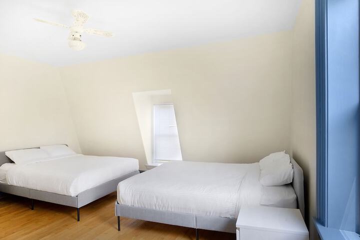 Room 25 of 56