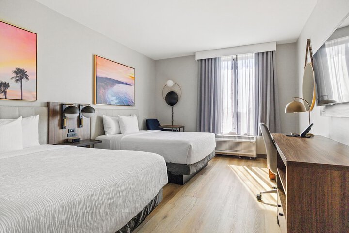 La Quinta Inn & Suites by Wyndham La Habra