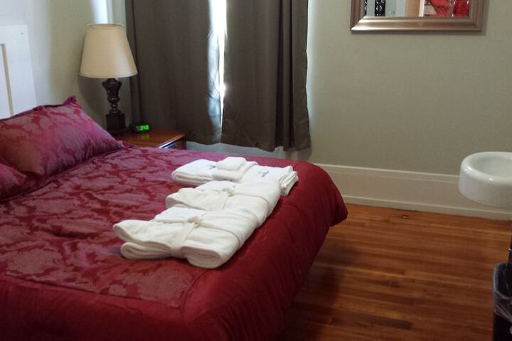 Room 29 of 68