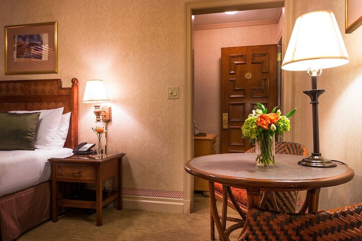 Room 28 of 39
