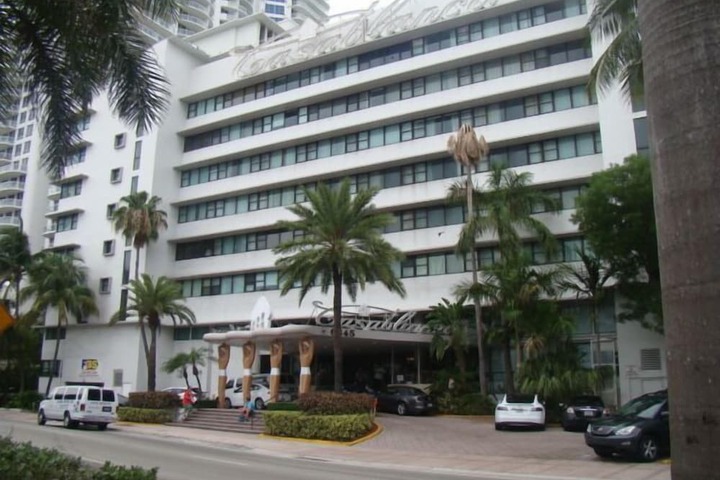 Casablanca by Design Suites Miami