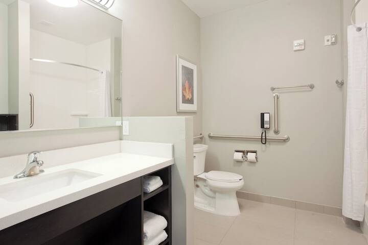 Room 12 of 29