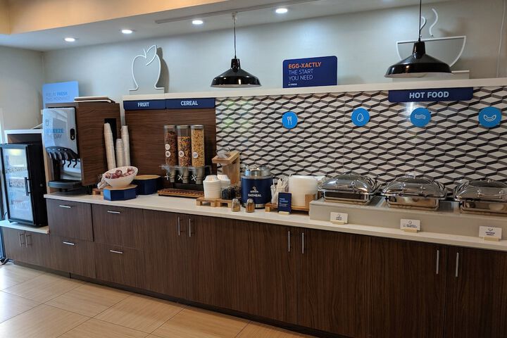 Holiday Inn Express & Suites Charlotte-Concord-I-85 by IHG