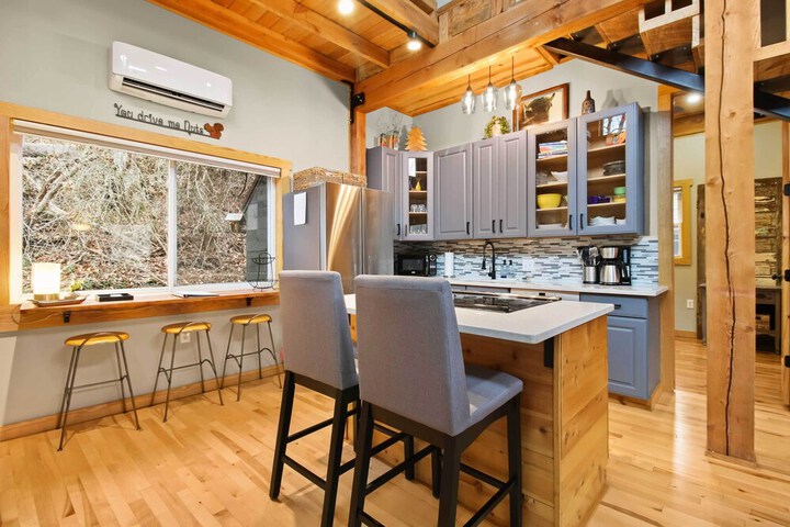 the Nuthouse on Squirrel Creek': Ski Hike & Fish