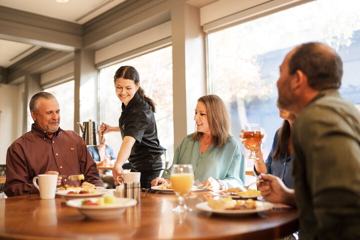 Dining 98 of 157