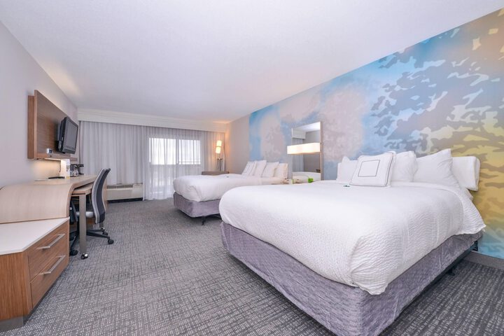 Country Inn & Suites by Radisson Brown Deer - Milwaukee North
