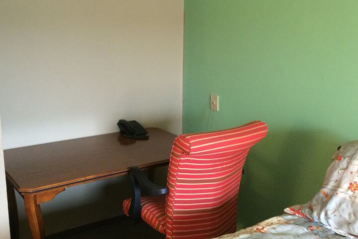 Room 29 of 38