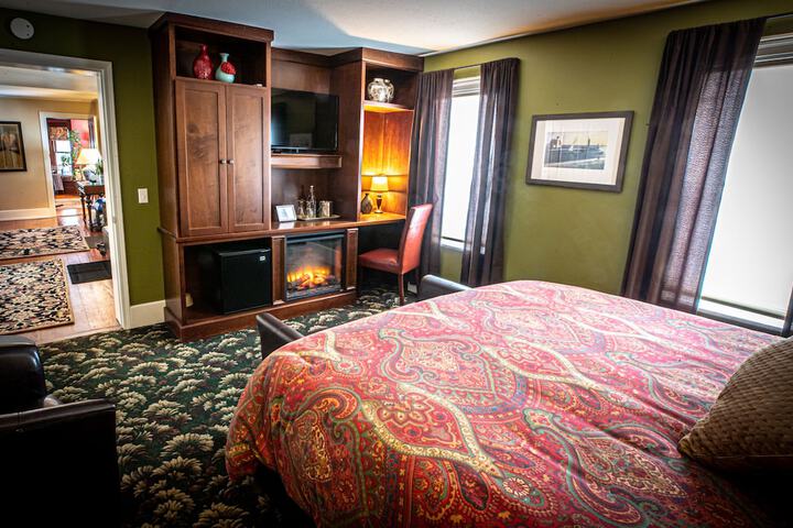 Room 30 of 65