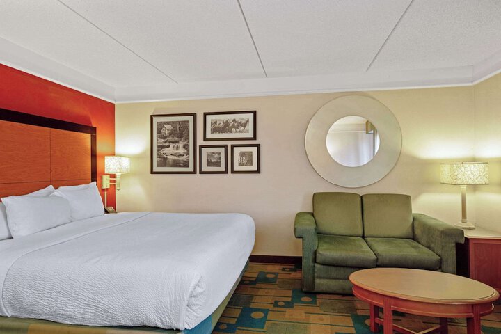 Room 31 of 53
