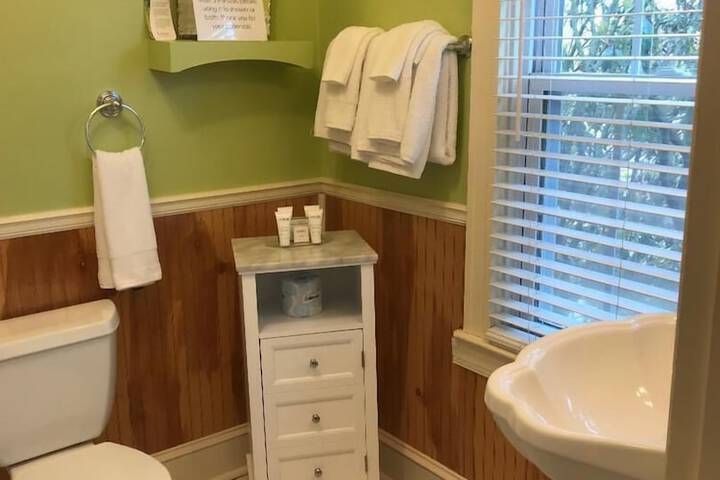 Vandiver Inn
