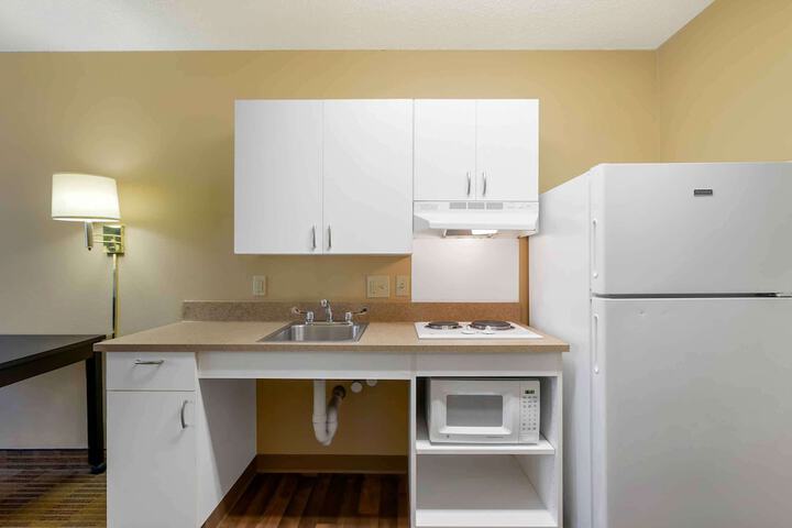 Room 10 of 29