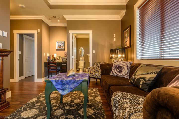 Brookside Inn Boutique Hotel
