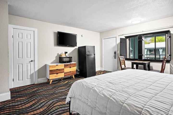Room 31 of 79