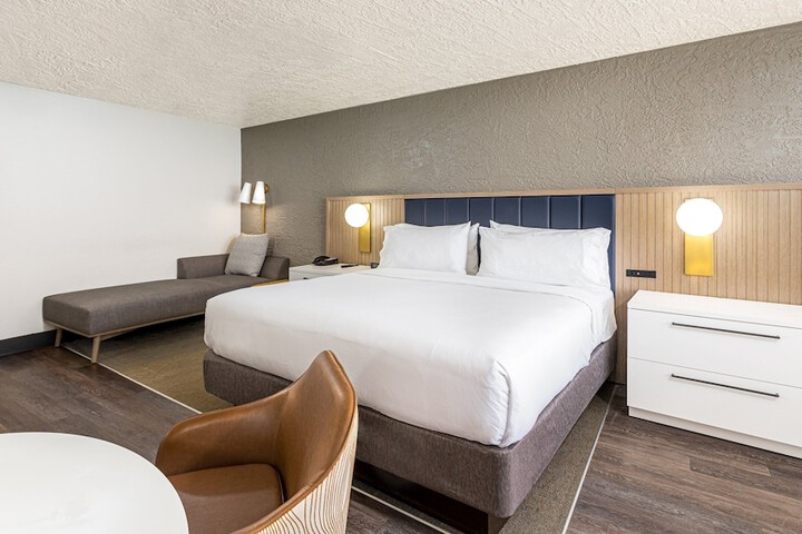 Holiday Inn Resort Panama City Beach by IHG