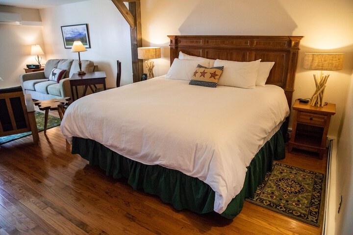 The Woodstocker B & B