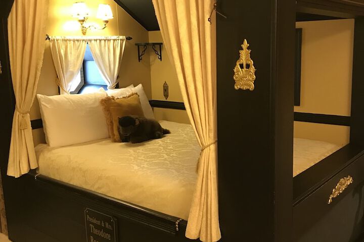 Room 42 of 116