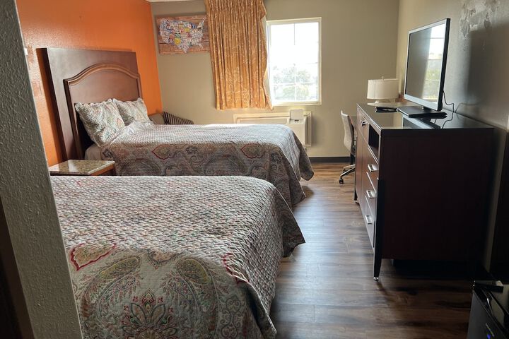 Room 34 of 59