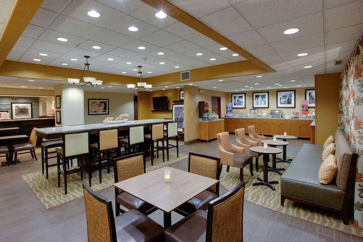 Hampton Inn Winfield / teays Valley