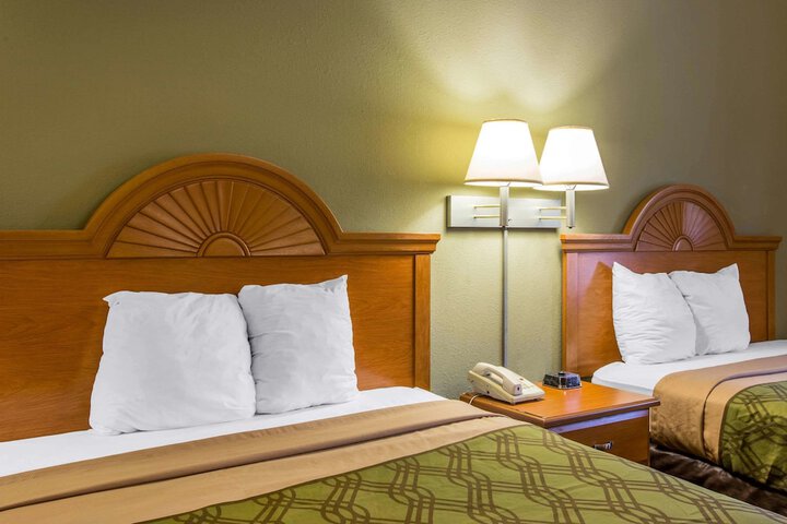 Room 21 of 47