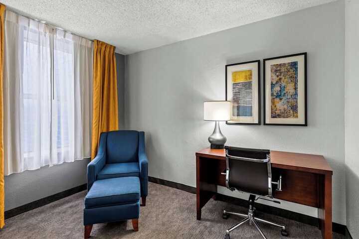 Comfort Inn & Suites Staunton