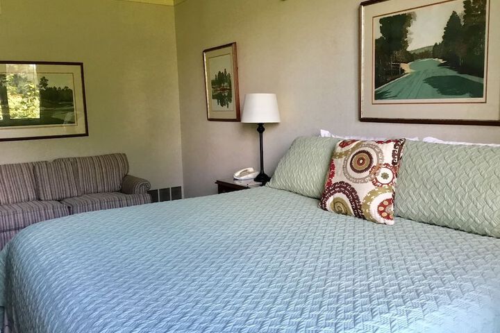 Room 18 of 72