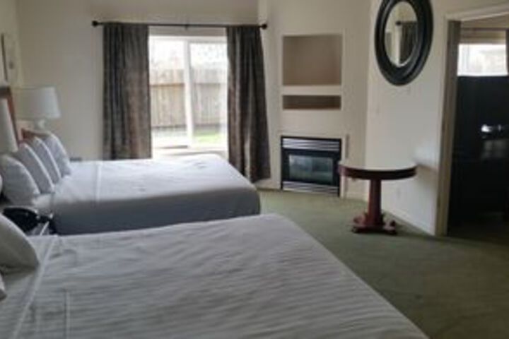 Orca Inn Suites