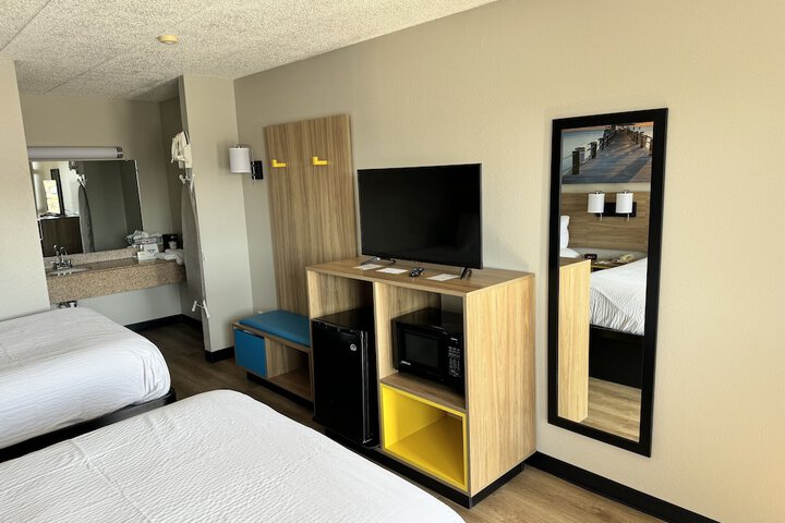 Room 34 of 41