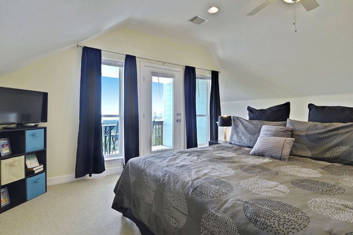 Room 18 of 39