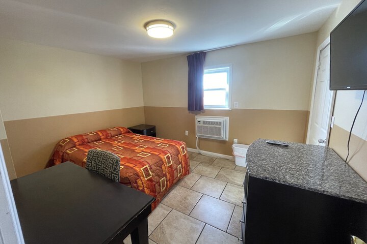 Room 40 of 135