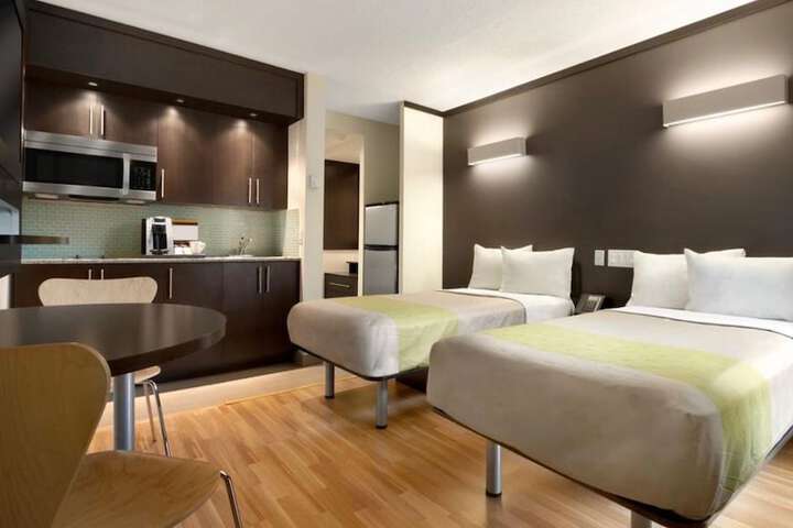 Room 19 of 64