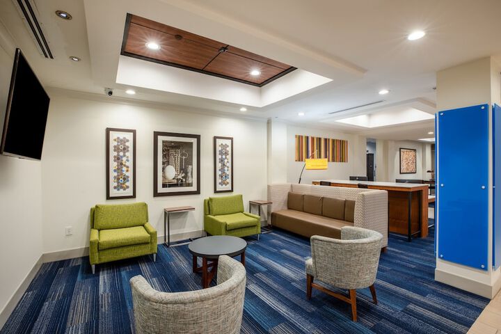 Hotel 4 of 50