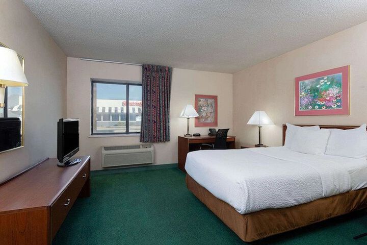 Room 19 of 52