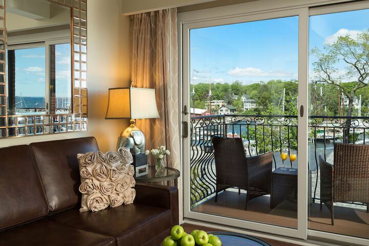 16 Bay View
