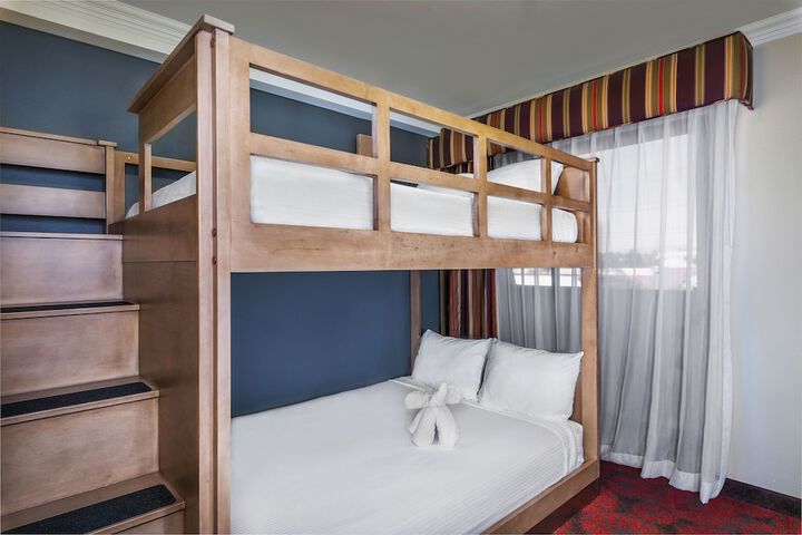 Room 22 of 41