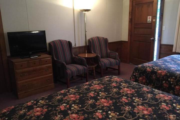 Room 33 of 56