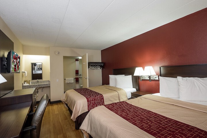 Room 11 of 25