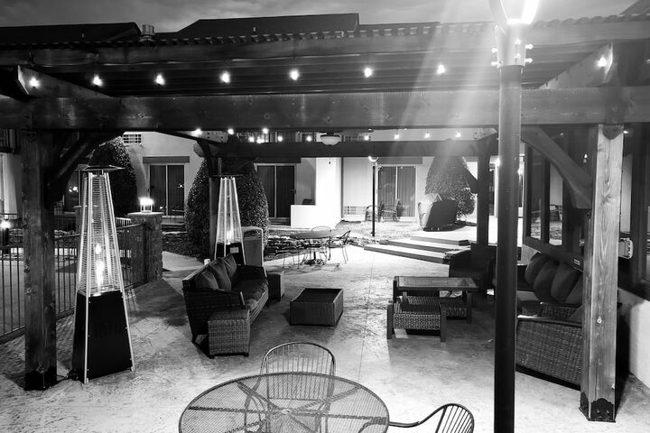 Hotel Exterior 42 of 43